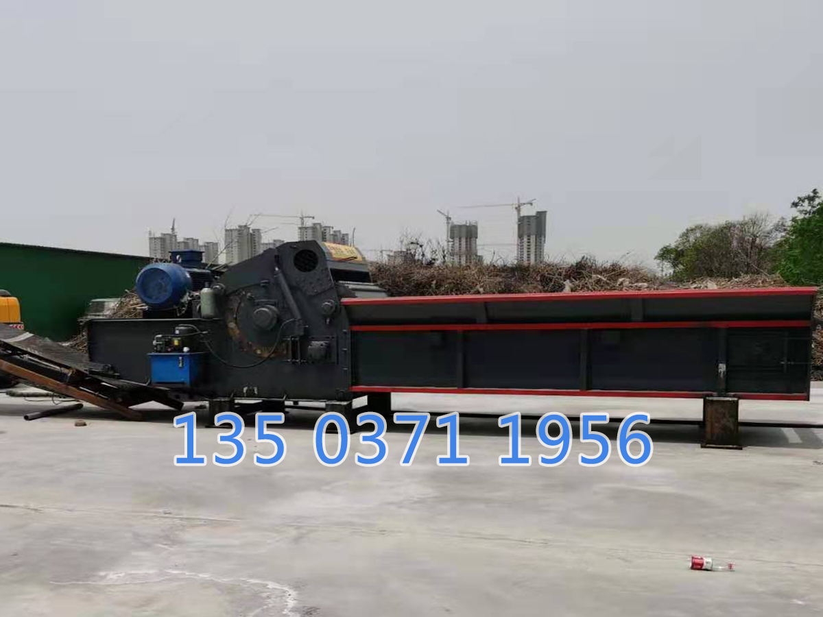 雙轉(zhuǎn)子木材粉碎機(jī)