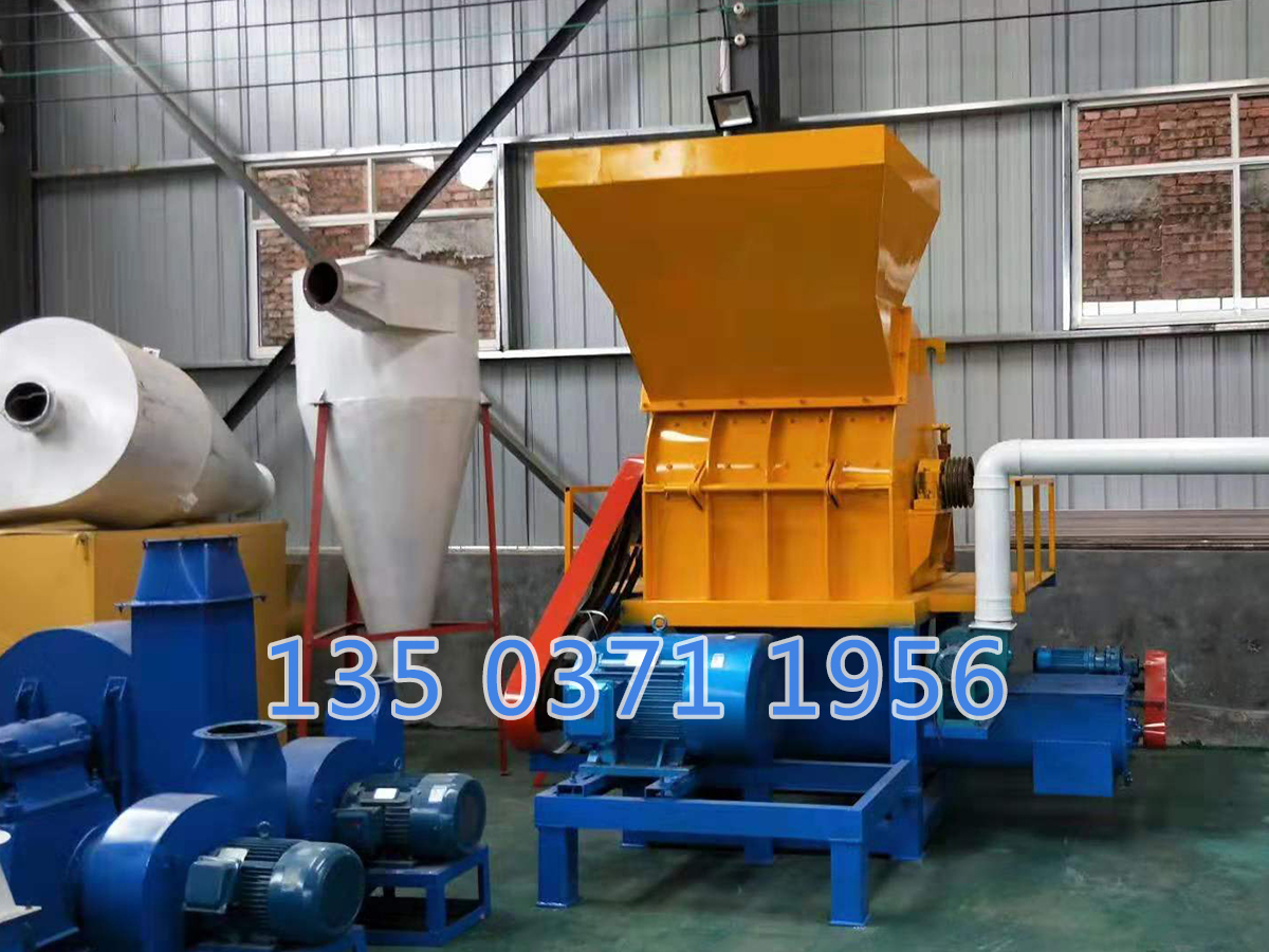 小型樹木破碎機